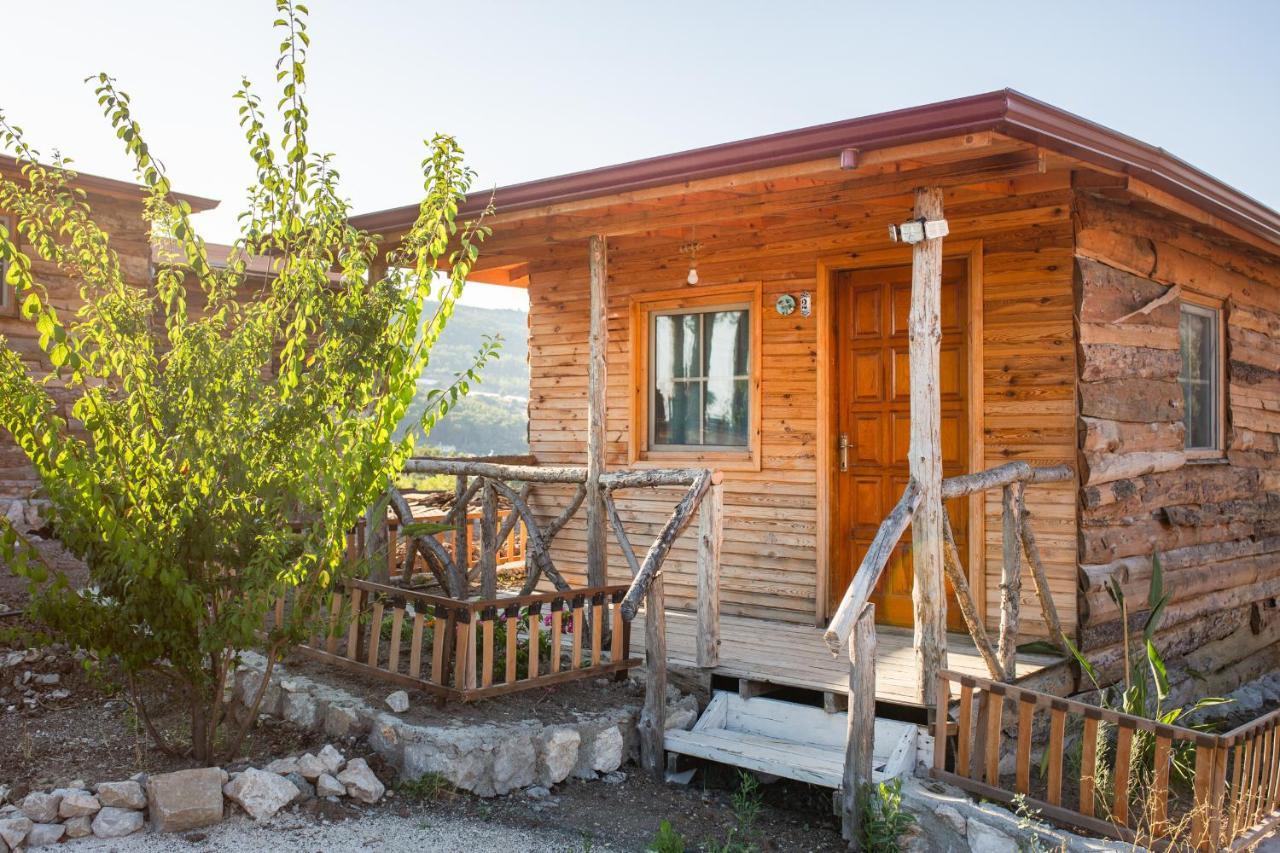 Отель Kadir'S Eco Life Kumluca Экстерьер фото